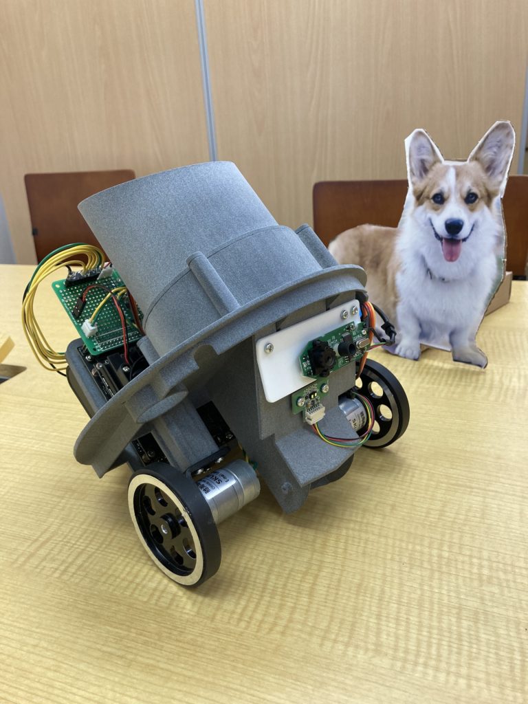 AIカメラでおやつを排出